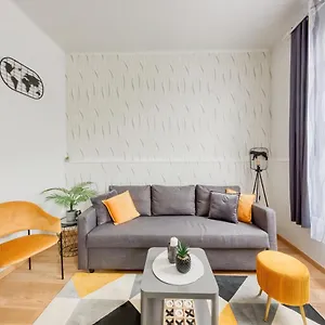  Appartement Paisible, Paris, Metro 10 Min, Rer B 7 Min, Orly - Genius